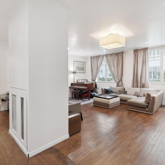  Annonces VITRY : Appartement | PARIS (75016) | 136 m2 | 1 149 000 &euro; 