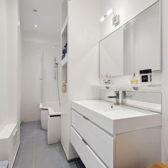  Annonces VITRY : Appartement | PARIS (75016) | 136 m2 | 1 149 000 &euro; 