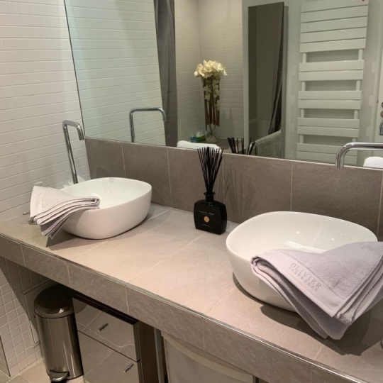  Annonces VITRY : Apartment | PARIS (75016) | 75 m2 | 773 000 &euro; 