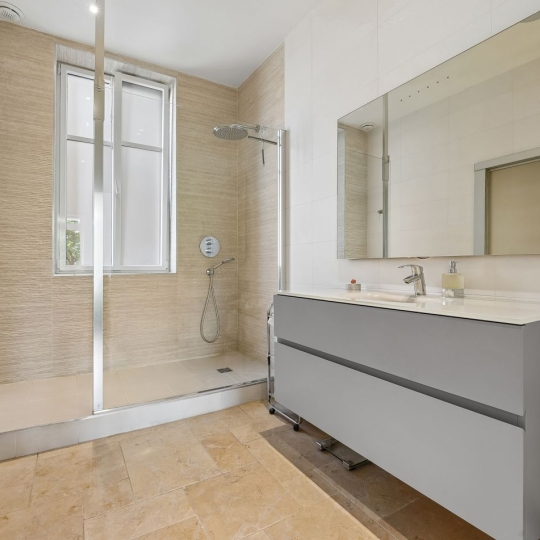  Annonces VITRY : Appartement | NEUILLY-SUR-SEINE (92200) | 201 m2 | 2 640 000 &euro; 