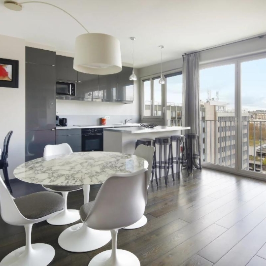  Annonces VITRY : Appartement | PARIS (75015) | 81 m2 | 1 360 000 &euro; 