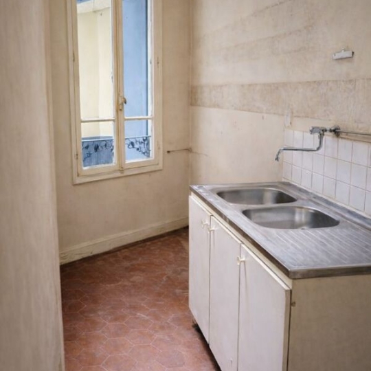  Annonces VITRY : Apartment | PARIS (75015) | 21 m2 | 200 000 &euro; 