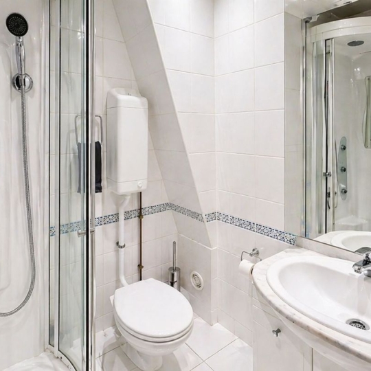  Annonces VITRY : Appartement | PARIS (75016) | 100 m2 | 998 000 &euro; 