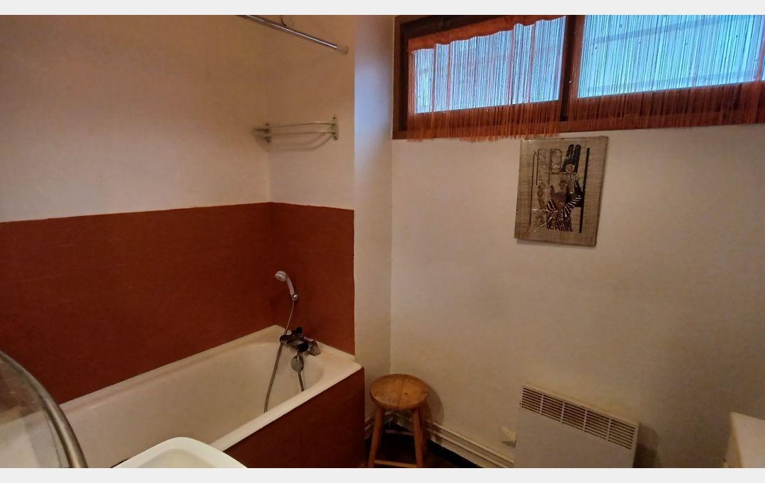 Annonces VITRY : Appartement | PARIS (75018) | 46 m2 | 340 200 &euro; 