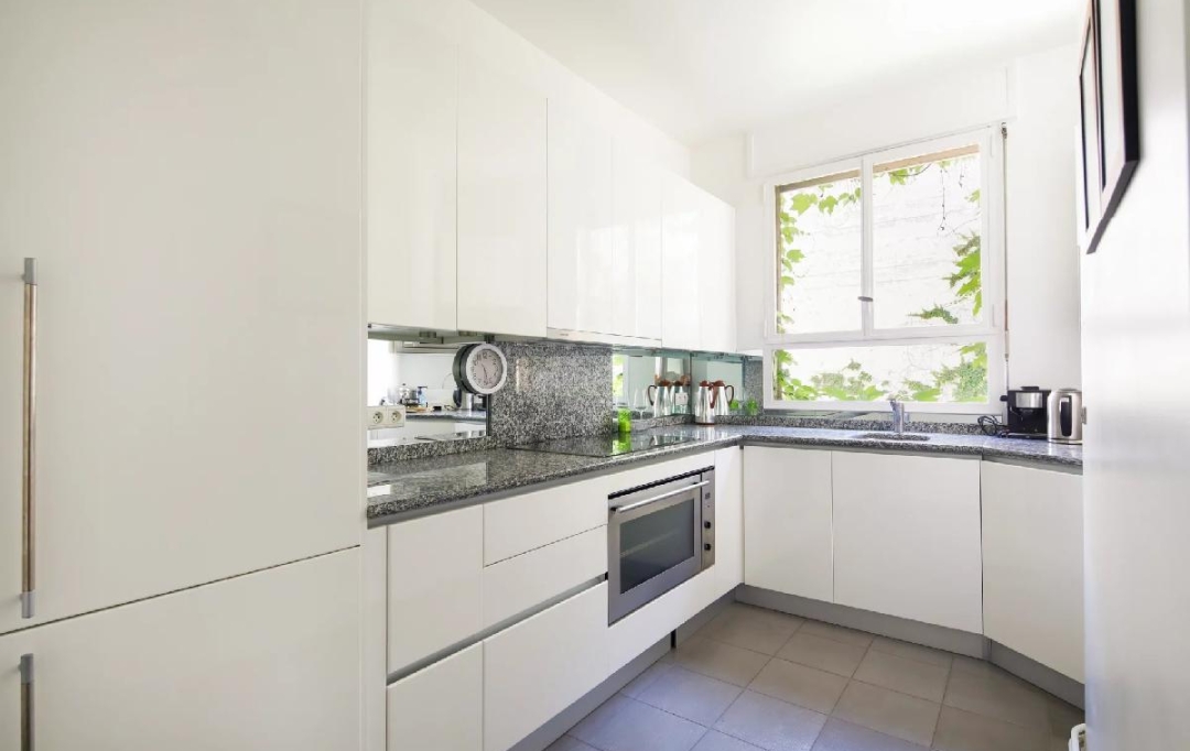 Annonces VITRY : Apartment | PARIS (75016) | 76 m2 | 1 500 000 &euro; 