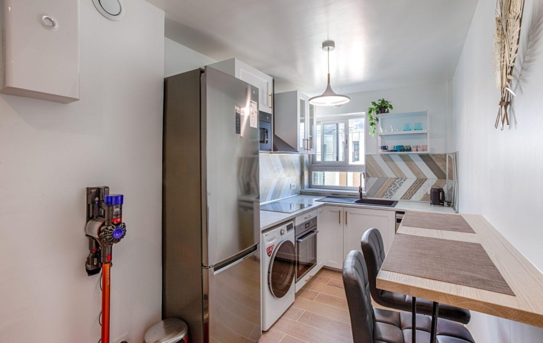 Annonces VITRY : Appartement | VANVES (92170) | 10 m2 | 725 &euro; 