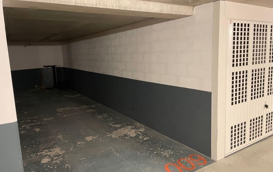 Annonces VITRY : Garage / Parking | BOULOGNE-BILLANCOURT (92100) | 14 m2 | 150 &euro; 