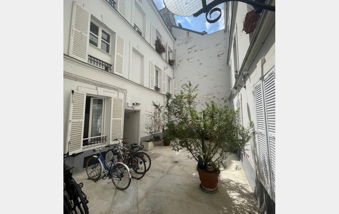 Annonces VITRY : Appartement | PARIS (75018) | 22 m2 | 860 &euro; 