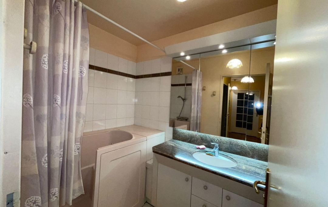 Annonces VITRY : Appartement | CHARENTON-LE-PONT (94220) | 48 m2 | 392 000 &euro; 