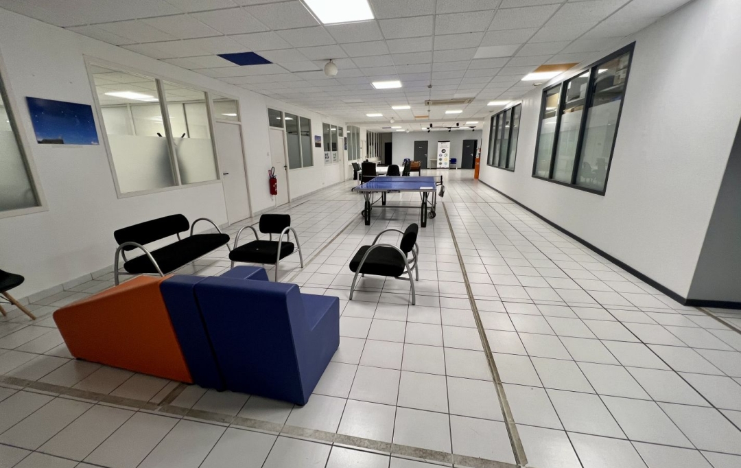 Annonces VITRY : Local / Bureau | LES SORINIERES (44840) | 4 090 m2 | 2 995 000 &euro; 
