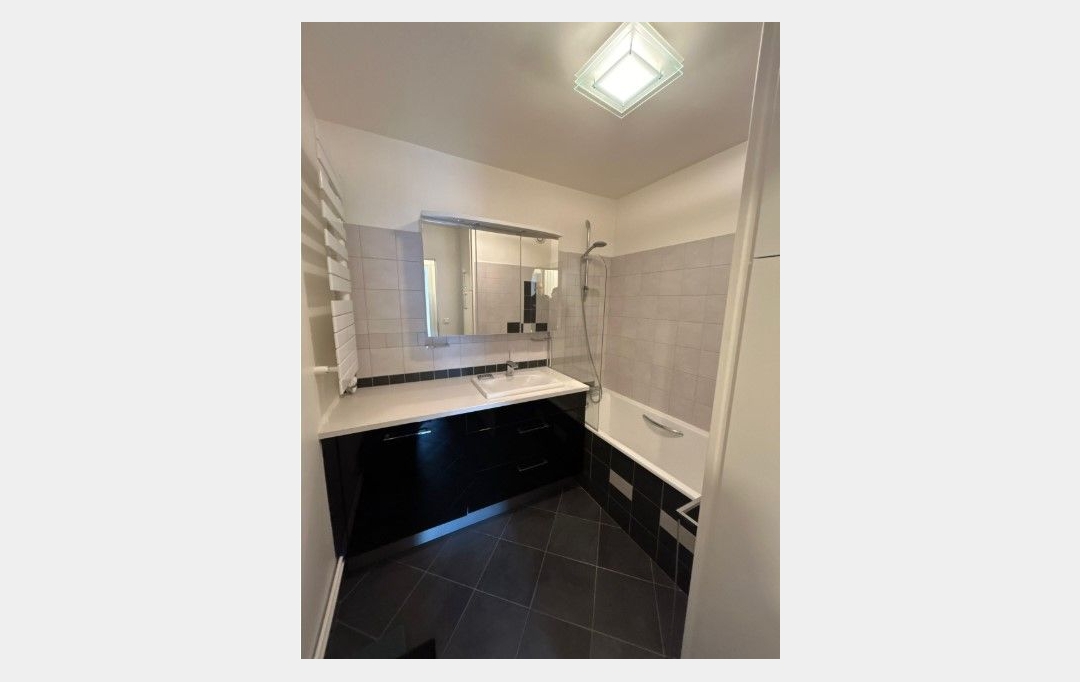 Annonces VITRY : Appartement | PARIS (75014) | 42 m2 | 1 588 &euro; 