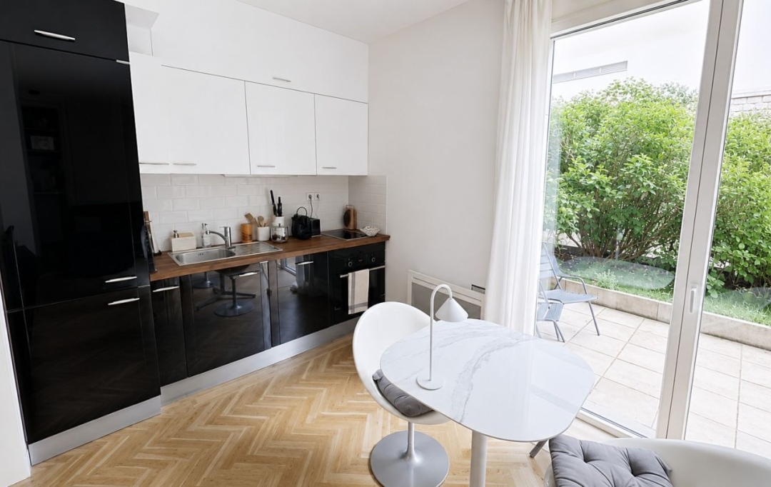 Annonces VITRY : Appartement | PARIS (75015) | 31 m2 | 350 000 &euro; 