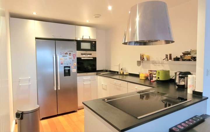  Annonces VITRY Apartment | PARIS (75016) | 75 m2 | 799 000 € 