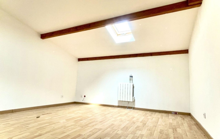 Annonces VITRY : Immeuble | GAGNY (93220) | 321 m2 | 0 &euro; 